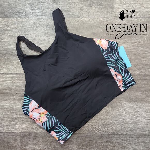 Yonique Crop Bikini Top Size L - Picture 2 of 5